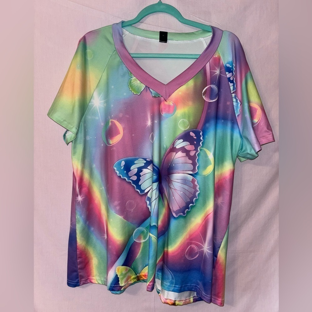 SHEIN Graphic Blue and Pink Short Sleeve Tee